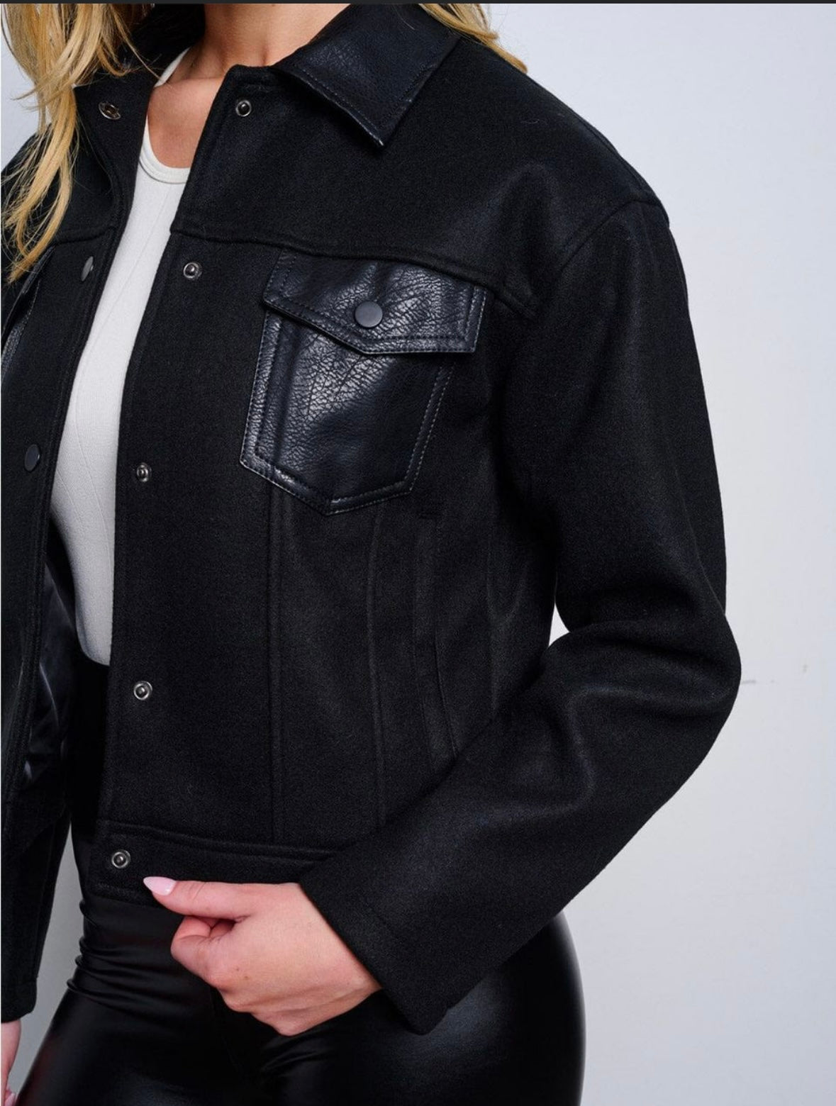 LA COALITION PU PLEATHER DETAILED JACKET