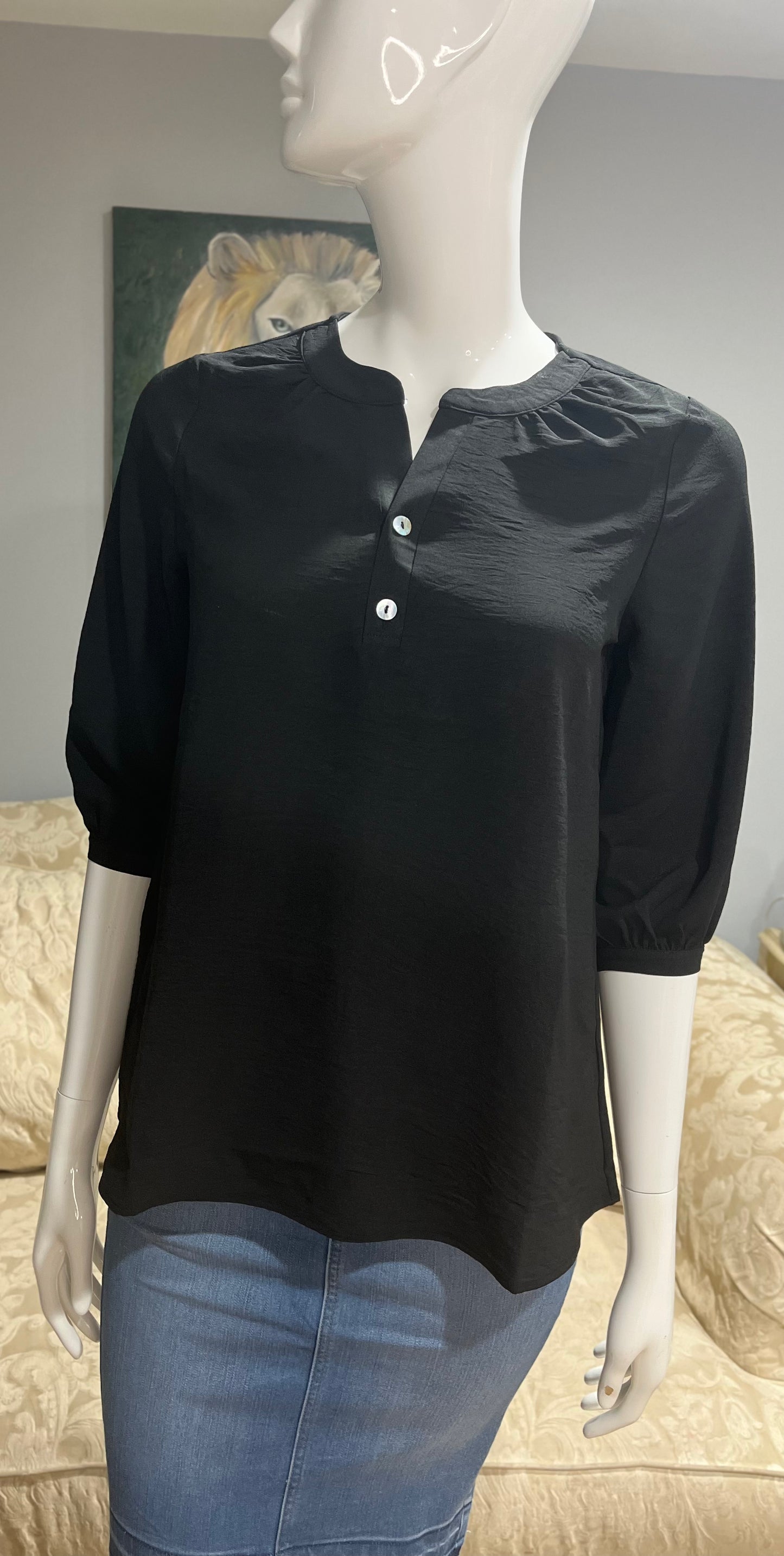 Black 3/4 Sleeve Woven Top